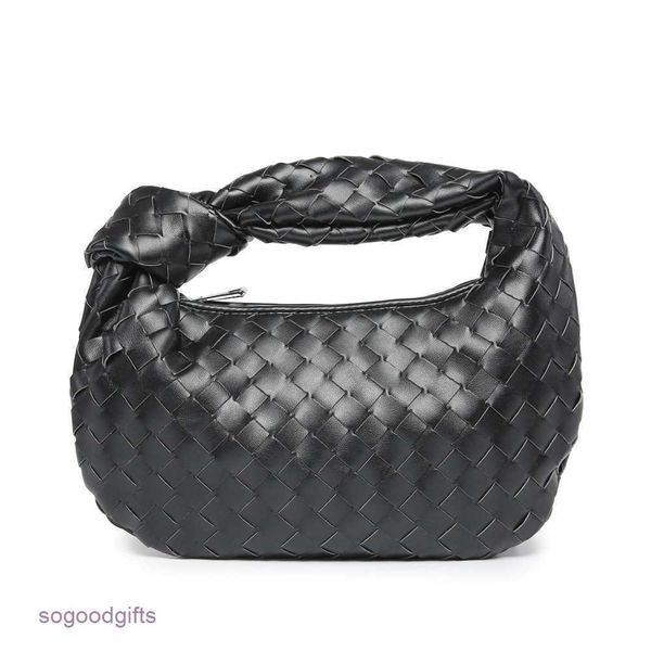 bottegas bag mini jodie venetas 2023 new portable women's bag hand woven cloud sd31 with logo bdxj
bottegas bag mini jodie venetas 2023 new portable women's bag hand woven cloud sd31 with logo bdxj