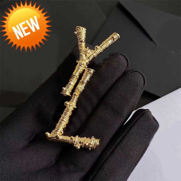 classical brasses brooches designer letter retro gift gold color pins women fashion broche large beads female clothes suit alloy brooch for, Gray
classical brasses brooches designer letter retro gift gold color pins women fashion broche large beads female clothes suit alloy brooch for, Gray