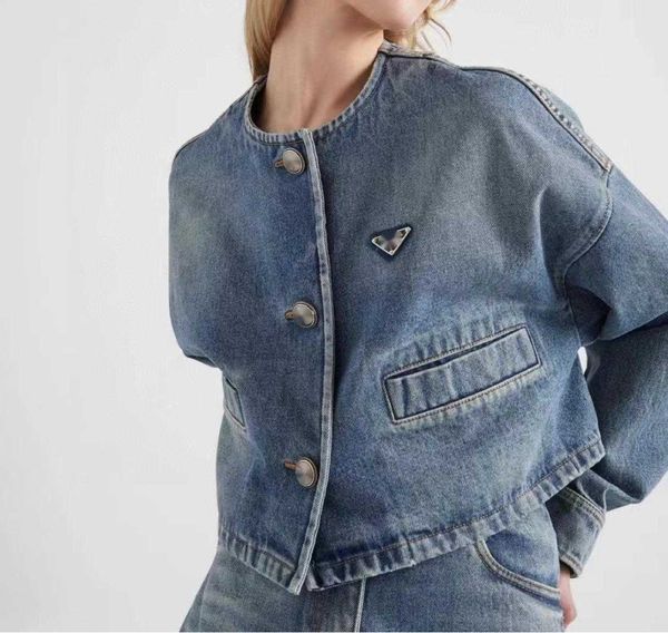 women's denim jacket new designer washed denim metal triangle label pd fashion ladies jacket, Black;brown
women's denim jacket new designer washed denim metal triangle label pd fashion ladies jacket, Black;brown