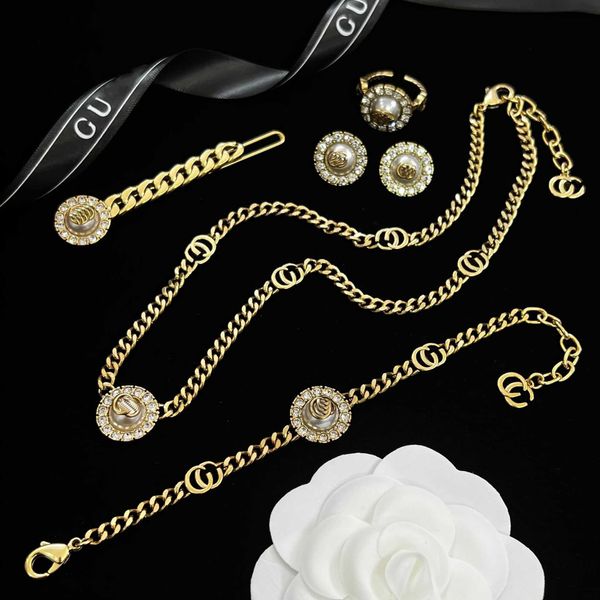 22 year g family spring/summer new crystal double g fashion set necklace bracelet earstuds small fresh and simple girl feeling, Silver
22 year g family spring/summer new crystal double g fashion set necklace bracelet earstuds small fresh and simple girl feeling, Silver