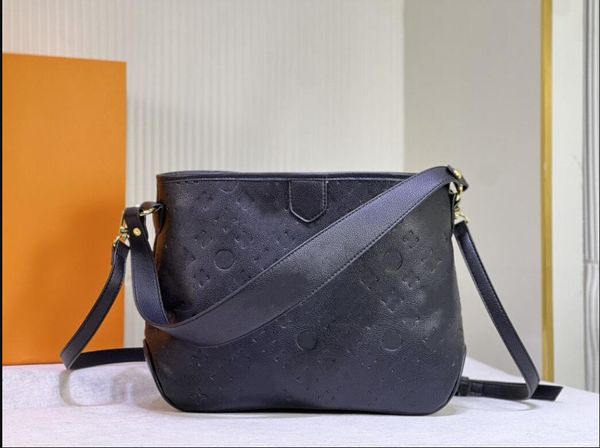 l odeon pm mm luxurys designers bags versatility monograms vintage crossbody double zip leather shoulder strap designer bag m44945
l odeon pm mm luxurys designers bags versatility monograms vintage crossbody double zip leather shoulder strap designer bag m44945