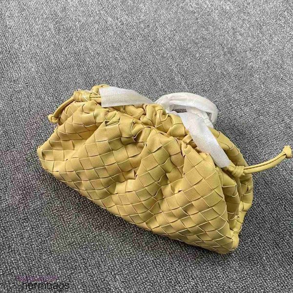 crochet cloud bag bottegas pouch woven shoulder messenger designer one bags women's wrinkled handbags 8429 with logo ctli
crochet cloud bag bottegas pouch woven shoulder messenger designer one bags women's wrinkled handbags 8429 with logo ctli