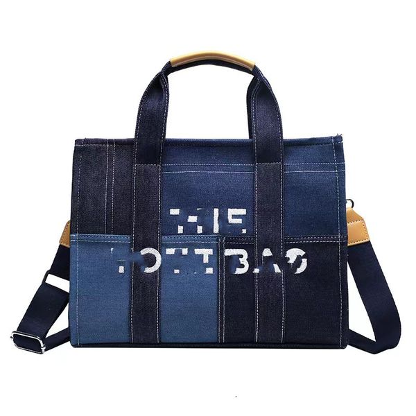 new washed denim shoulder bag, european and american fashion versatile tote bag, large capacity new handbag 
new washed denim shoulder bag, european and american fashion versatile tote bag, large capacity new handbag
