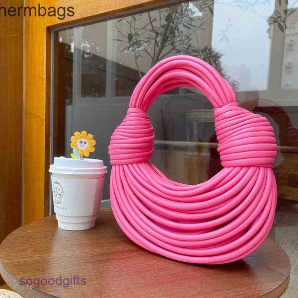 2023 women's knotted venetas style shoulder handbags bag noodle hand woven bottegaes fashion leather bags large capacity commuter wmip
2023 women's knotted venetas style shoulder handbags bag noodle hand woven bottegaes fashion leather bags large capacity commuter wmip