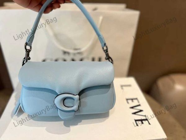 brand pillow shoulder bag tote designer women's premium leather cloud bag person luxury designer leather handbag
brand pillow shoulder bag tote designer women's premium leather cloud bag person luxury designer leather handbag
