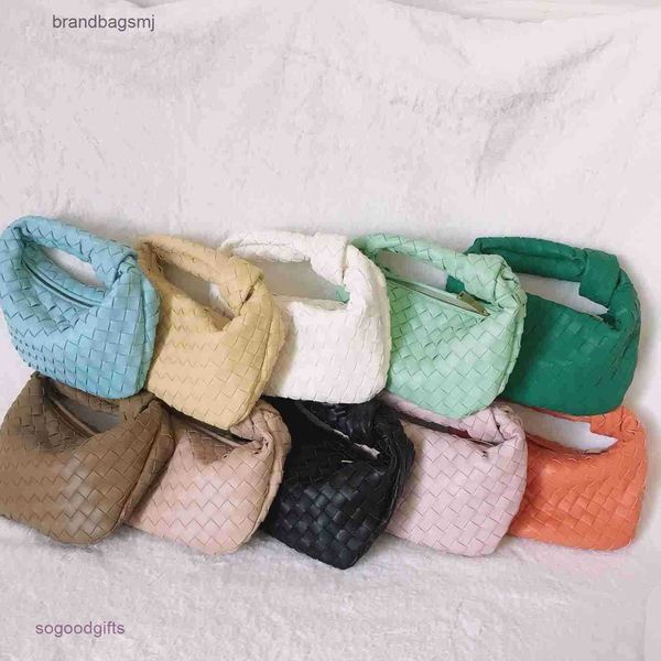 bottegas bag mini jodie venetas french minority bag women's 2023 new portable cloud horn fashion texture versatile woven with logo nuhc
bottegas bag mini jodie venetas french minority bag women's 2023 new portable cloud horn fashion texture versatile woven with logo nuhc