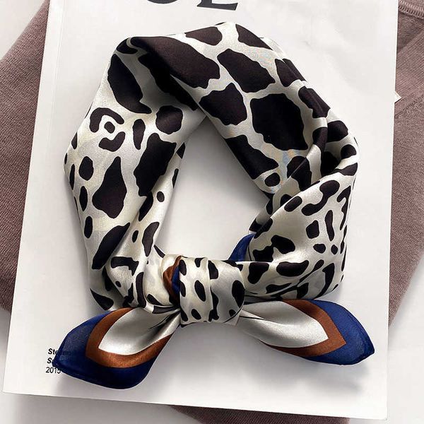 scarves fashion 2022 women summer100 silk neck scarf for hair headband luxury design print square scarves lady bandana kerchief j230428, Blue;gray
scarves fashion 2022 women summer100 silk neck scarf for hair headband luxury design print square scarves lady bandana kerchief j230428, Blue;gray