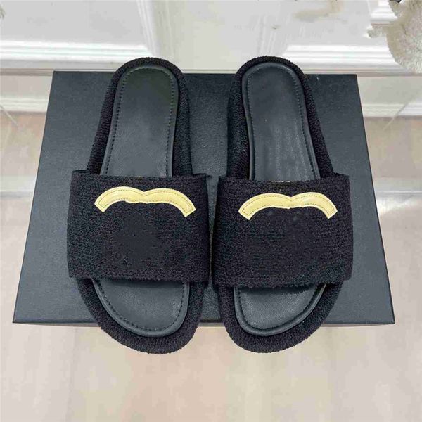 fashion slippers 2023 channel luxury design summer men's and women's flats thick soled leather rubber lettering logo casual cartoo, Black
fashion slippers 2023 channel luxury design summer men's and women's flats thick soled leather rubber lettering logo casual cartoo, Black