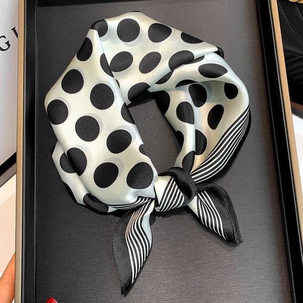 scarves 2022 new scarf women handkerchief printed female square head bandana small neck hijab lady girl 100 pure silk scarves 5353cm j230428, Blue;gray
scarves 2022 new scarf women handkerchief printed female square head bandana small neck hijab lady girl 100 pure silk scarves 5353cm j230428, Blue;gray