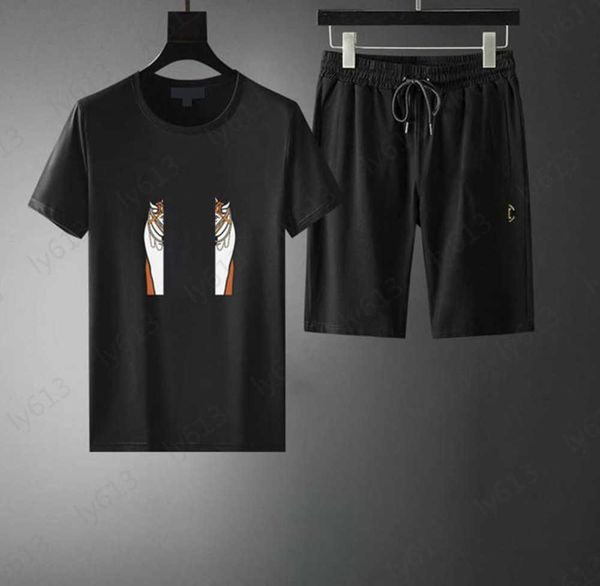 black designer mens t-shirts clothes summer pure cotton fashion casual embroidered pattern round neck t-shirt paired brand logo printed shor, Gray
black designer mens t-shirts clothes summer pure cotton fashion casual embroidered pattern round neck t-shirt paired brand logo printed shor, Gray