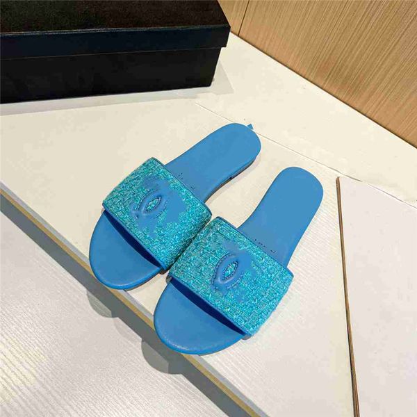 fashion slippers 2023 channel luxury design summer men's and women's flats thick soled leather rubber lettering logo casual cartoo, Black
fashion slippers 2023 channel luxury design summer men's and women's flats thick soled leather rubber lettering logo casual cartoo, Black