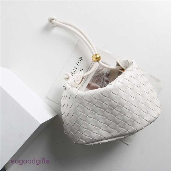 bag mini bottegas jodie venetas woven leather bag 2023 new metal ball shell cloud dumpling one shoulder underarm hand with logo 7jhs
bag mini bottegas jodie venetas woven leather bag 2023 new metal ball shell cloud dumpling one shoulder underarm hand with logo 7jhs