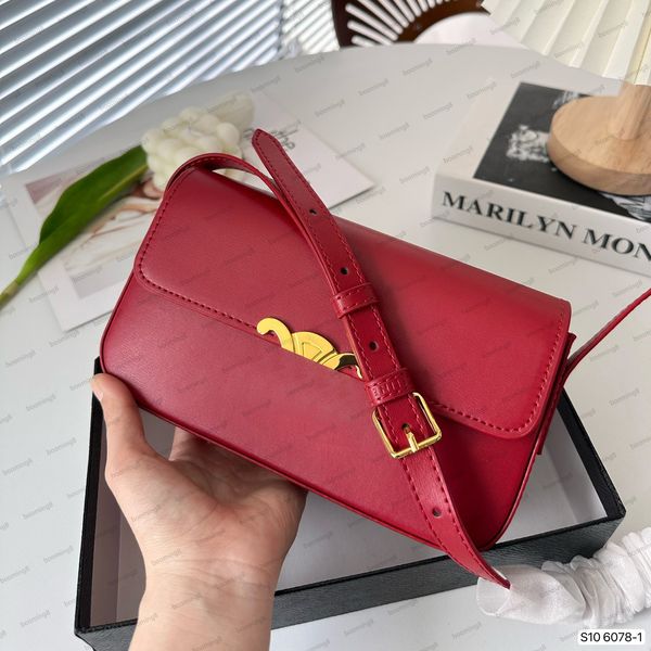 designer bags triomphe smooth cowhide women teen cuir handbag golden chain shopping bags lady wallet 21cm
designer bags triomphe smooth cowhide women teen cuir handbag golden chain shopping bags lady wallet 21cm