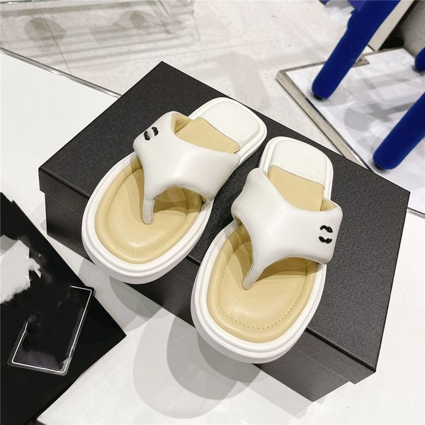 fashion slippers 2023 channel luxury design summer men's and women's flats thick soled leather rubber lettering logo casual cartoo, Black
fashion slippers 2023 channel luxury design summer men's and women's flats thick soled leather rubber lettering logo casual cartoo, Black