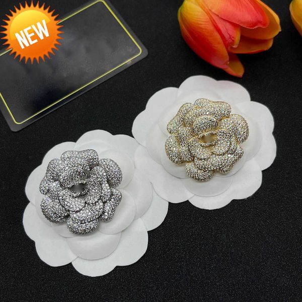 trendy design rhinestones brooches for women camellia pins party jewelry, Gray