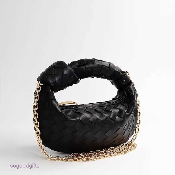 mini bottegas bag jodie venetas 2023 autumn and winter new pleated dumpling leather underarm woven crossbody mini chain knot vvhkk 1 with lo
mini bottegas bag jodie venetas 2023 autumn and winter new pleated dumpling leather underarm woven crossbody mini chain knot vvhkk 1 with lo