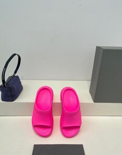 summer slippers home indoor outdoor house slipper for women eva rubber flat slides black white sand lightweight sandal beach shoes9944279
summer slippers home indoor outdoor house slipper for women eva rubber flat slides black white sand lightweight sandal beach shoes9944279