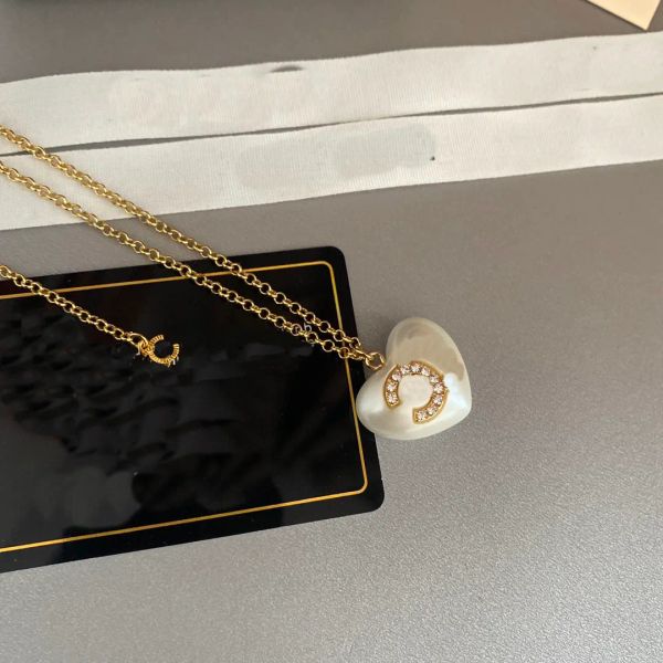 women fashion designer necklaces choker 18k gold plated brass copper c-letter pendant white heart link chain crystal statement wedding jewel, Silver
women fashion designer necklaces choker 18k gold plated brass copper c-letter pendant white heart link chain crystal statement wedding jewel, Silver
