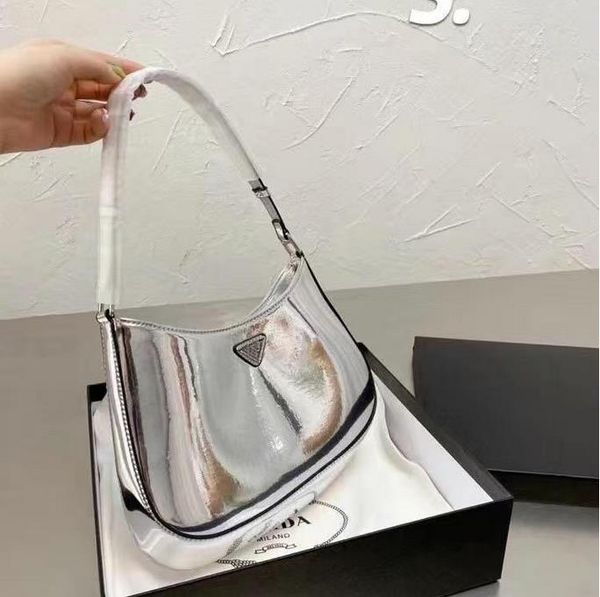 2023 luxurious fashion re-edition 2005 nylon woman luxurys men esigners bags lady womens mens crossbody tote hobo shoulder purses handbags b
2023 luxurious fashion re-edition 2005 nylon woman luxurys men esigners bags lady womens mens crossbody tote hobo shoulder purses handbags b
