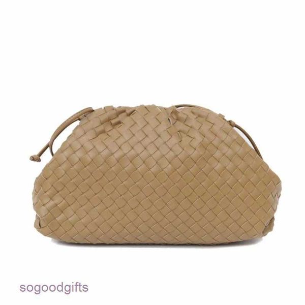 bottegas bag mini jodie venetas woven cloud dumpling bag soft hand armpit mini women's messenger fold 2023 new style 3ah3 with logo ni9
bottegas bag mini jodie venetas woven cloud dumpling bag soft hand armpit mini women's messenger fold 2023 new style 3ah3 with logo ni9