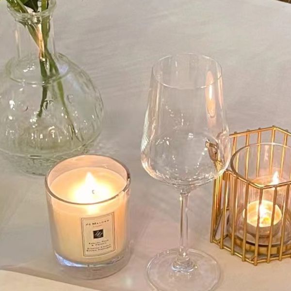 8kinds fragrance glass candle jars with metal lids floral solid perfume wholesale home decoration fast postage
8kinds fragrance glass candle jars with metal lids floral solid perfume wholesale home decoration fast postage