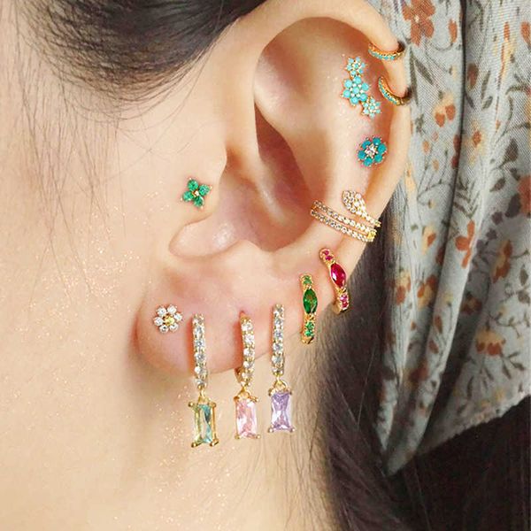 charm 2 buah korea cz zirkon tembaga persegi kecil anting-anting untuk wanita bunga liontin tulang rawan helix tragus anting-anting tindik p, Golden
charm 2 buah korea cz zirkon tembaga persegi kecil anting-anting untuk wanita bunga liontin tulang rawan helix tragus anting-anting tindik p, Golden