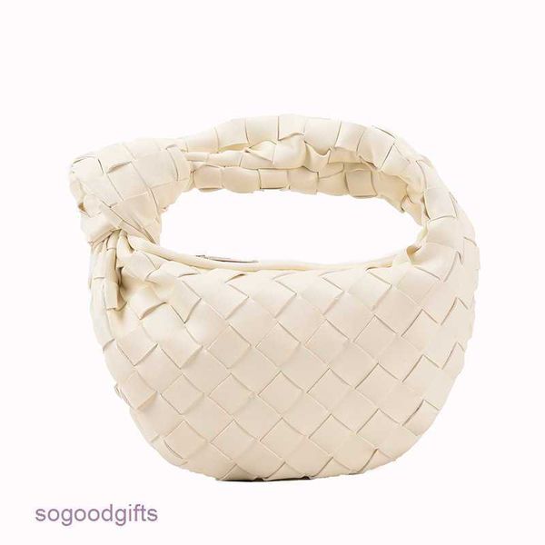 bag mini bottegas jodie venetas net red axigo woven cow corner 2023 new soft leather handbag armpit cloud women's with logo u3lf
bag mini bottegas jodie venetas net red axigo woven cow corner 2023 new soft leather handbag armpit cloud women's with logo u3lf