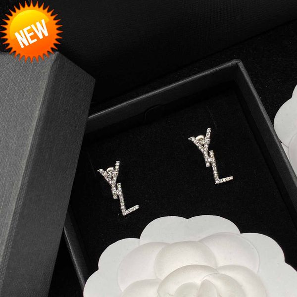 diamond stud earrings designer jewelry fashion silver earring for lady women party studs hoops wedding engagement for bride box 2022, Golden;silver
diamond stud earrings designer jewelry fashion silver earring for lady women party studs hoops wedding engagement for bride box 2022, Golden;silver