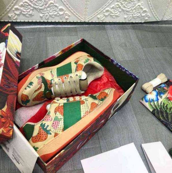 running shoes designer sneakers women outdoor shoes screener dirty shoes og casual shoes canvas classic blue red stripe rubber leather distr
running shoes designer sneakers women outdoor shoes screener dirty shoes og casual shoes canvas classic blue red stripe rubber leather distr