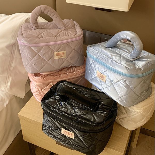 cosmetic bags cases tas kosmetik berlapis untuk wanita make up organizer ritsleting besar kantong kec an perlengkapan mandi travel casing pe
cosmetic bags cases tas kosmetik berlapis untuk wanita make up organizer ritsleting besar kantong kec an perlengkapan mandi travel casing pe