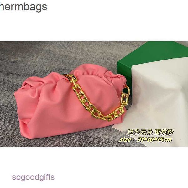 italy bag 2023 chain venetas summer single bags designer shoulder messenger same thick bottegas wrinkled cloud zipper underarm female ltnu w
italy bag 2023 chain venetas summer single bags designer shoulder messenger same thick bottegas wrinkled cloud zipper underarm female ltnu w