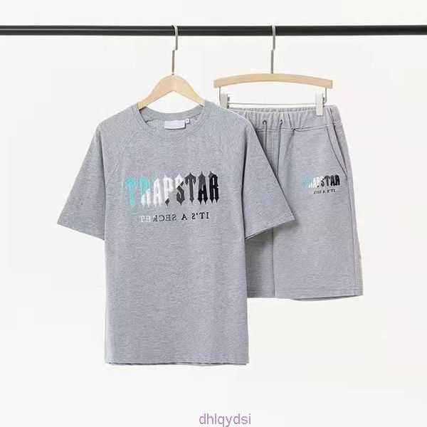 new trapstar london t shirt 22ss men and women embroidered chenille decoded chord suit - revolution luxury trapstars tee trapstar. 12 2 9hr0, White;black
new trapstar london t shirt 22ss men and women embroidered chenille decoded chord suit - revolution luxury trapstars tee trapstar. 12 2 9hr0, White;black