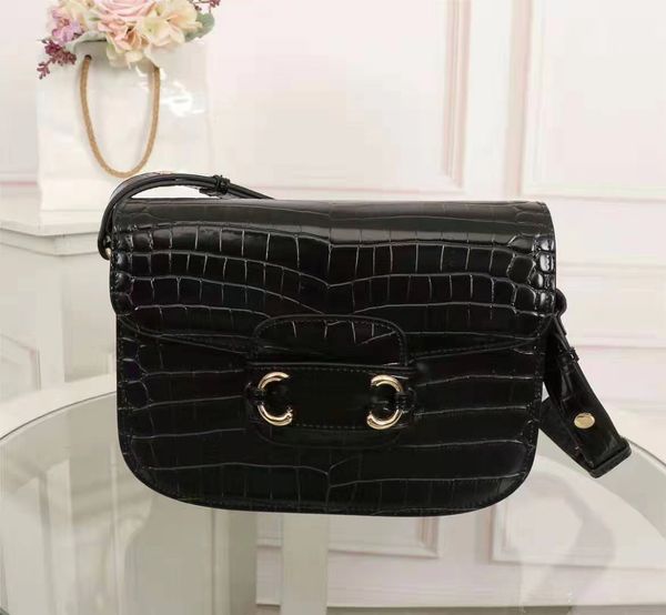 2023 brown border design, full of retro tones it is said that fashion is a cycle, and the reason why classics become classics is definitely
2023 brown border design, full of retro tones it is said that fashion is a cycle, and the reason why classics become classics is definitely