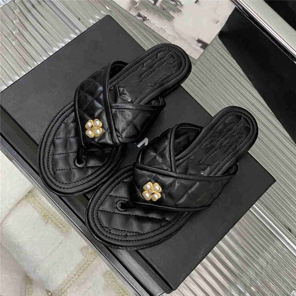 fashion slippers 2023 channel luxury design summer men's and women's flats thick soled leather rubber lettering logo casual cartoo, Black
fashion slippers 2023 channel luxury design summer men's and women's flats thick soled leather rubber lettering logo casual cartoo, Black