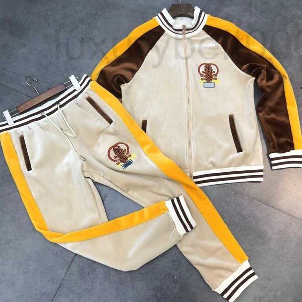 men's tracksuits designer luxury tracksuits jacket pants suit men tracks zip jackets two piece set velvet embroidered sports fashion sw, Gray
men's tracksuits designer luxury tracksuits jacket pants suit men tracks zip jackets two piece set velvet embroidered sports fashion sw, Gray