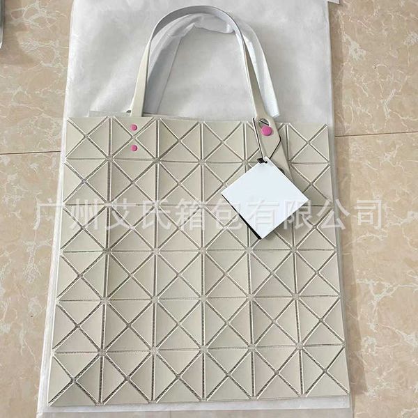 sanzhai original factory 2023 lifetime march limited frosted six grid new color handheld shoulder commuter tote bag
sanzhai original factory 2023 lifetime march limited frosted six grid new color handheld shoulder commuter tote bag