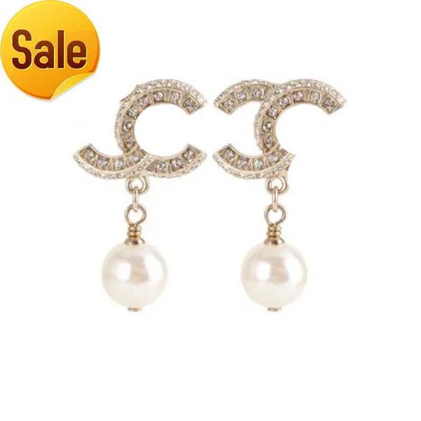 pearl earrings 2cm dangle stud earring designer for women luxury earings c letter jewelry women 18k diamond wedding gifts, Golden;silver
pearl earrings 2cm dangle stud earring designer for women luxury earings c letter jewelry women 18k diamond wedding gifts, Golden;silver