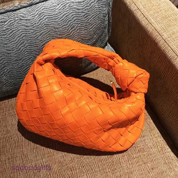 bag mini bottegas jodie venetas early spring net red hand-held horn bag cloud 2023 new fashion versatile woven women's cow leather hand
bag mini bottegas jodie venetas early spring net red hand-held horn bag cloud 2023 new fashion versatile woven women's cow leather hand