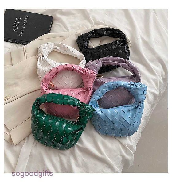 bottegas bag mini jodie venetas 2023 new net red ashigo same handbag cloud woven ox horn underarm women's with logo fa42
bottegas bag mini jodie venetas 2023 new net red ashigo same handbag cloud woven ox horn underarm women's with logo fa42
