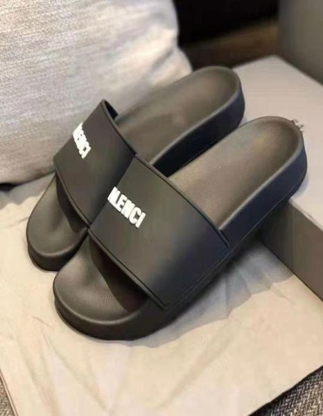 france paris new rubber slides sandals floral brocade women men slipper flat bottoms flip flops womens fashion striped beach bb sl1561638, Black
france paris new rubber slides sandals floral brocade women men slipper flat bottoms flip flops womens fashion striped beach bb sl1561638, Black