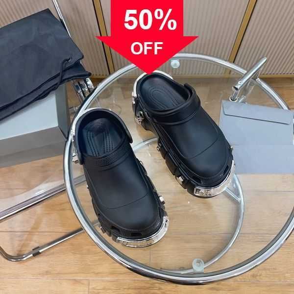 2023 women's men's fashion triple s flip flops hardcroc slippers beach pool slipper sandals sport punk style rubber stud slippers, Black
2023 women's men's fashion triple s flip flops hardcroc slippers beach pool slipper sandals sport punk style rubber stud slippers, Black