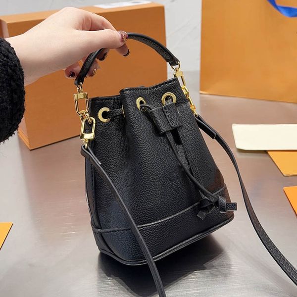 bags designer totes bag women handbag classic luxury brand crossbody letter printing shoulder bag leather bucket bags ladies purse
bags designer totes bag women handbag classic luxury brand crossbody letter printing shoulder bag leather bucket bags ladies purse
