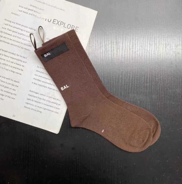 designer balencigas stockings woman paris cloth label printing letter heel rope high fashion socks sweat wicking fashion ribbon socks coffee, Black;white
designer balencigas stockings woman paris cloth label printing letter heel rope high fashion socks sweat wicking fashion ribbon socks coffee, Black;white