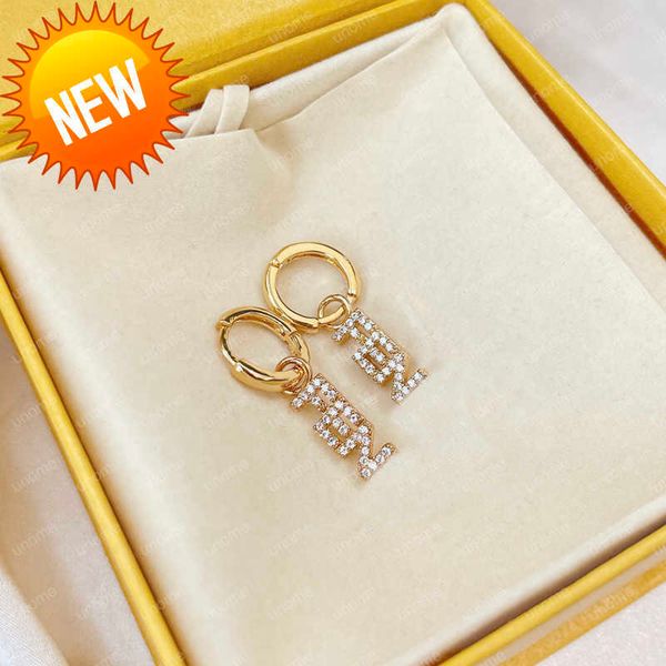 classic designer stud earrings pearl f for women men earring luxurys designers heart gold hoop letter stud earrings jewelry d2112153z, Golden;silver
classic designer stud earrings pearl f for women men earring luxurys designers heart gold hoop letter stud earrings jewelry d2112153z, Golden;silver