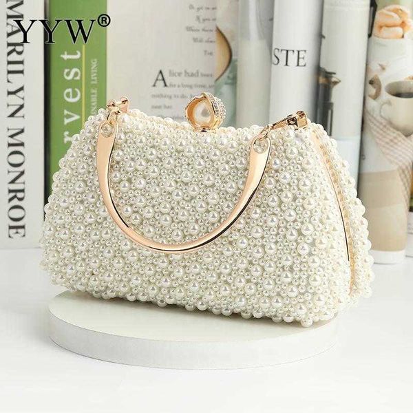 evening bags luxury crystal clutch bag lady elegant wedding purse new women plastic pearl handbags party dinner bling shoulder 230427
evening bags luxury crystal clutch bag lady elegant wedding purse new women plastic pearl handbags party dinner bling shoulder 230427