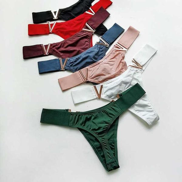 briefs panties fashion vshaped metal decoration underwear sports hip lifting low waist high fork half sheath briefs panties for women j23042, Red;black
briefs panties fashion vshaped metal decoration underwear sports hip lifting low waist high fork half sheath briefs panties for women j23042, Red;black