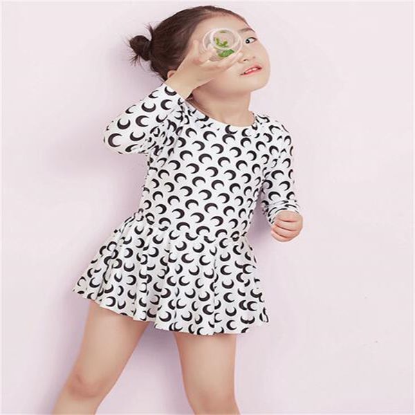 cute kids girls one-pieces swimwear child baby bikini sleeveless swimsuit moon printed chidren beachwear jumpsuit clothes, Blue
cute kids girls one-pieces swimwear child baby bikini sleeveless swimsuit moon printed chidren beachwear jumpsuit clothes, Blue