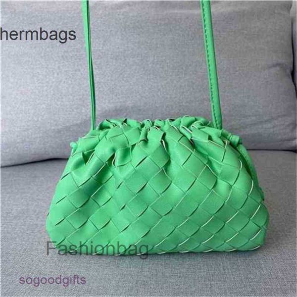 bag venet single shoulder wind bottegas classic cloud leather bags underarm messenger woven designer hand magnetic button trend l88x thgg wi
bag venet single shoulder wind bottegas classic cloud leather bags underarm messenger woven designer hand magnetic button trend l88x thgg wi