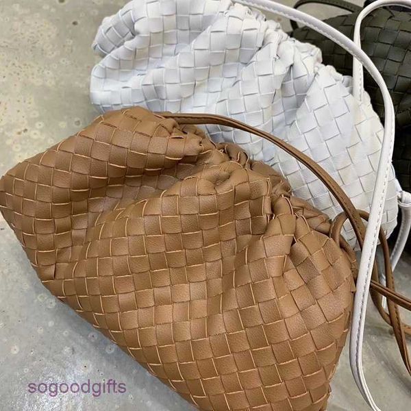bag mini bottegas jodie venetas yunduo bag women's woven single shoulder messenger with logo o0j2
bag mini bottegas jodie venetas yunduo bag women's woven single shoulder messenger with logo o0j2