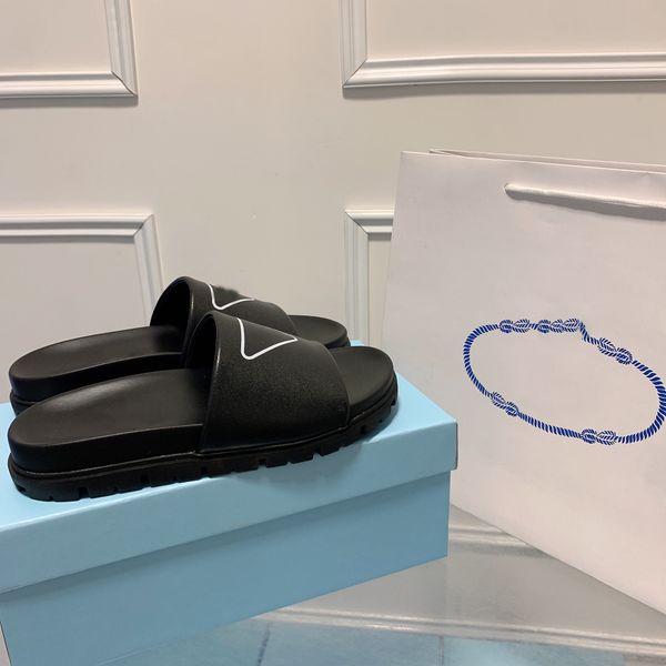 2023 streetwear slip on sandals shoes embossed triangle rubber women's men slides flats couple women's black beach slippers comfor
2023 streetwear slip on sandals shoes embossed triangle rubber women's men slides flats couple women's black beach slippers comfor